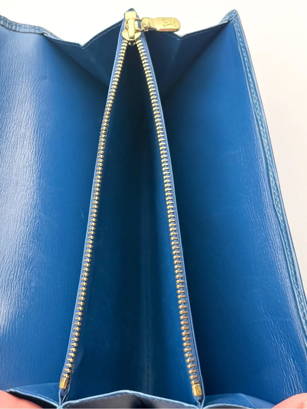 Louis Vuitton Toledo Blue Epi Leather Pochette Portefeuille Long Wallet Vintage